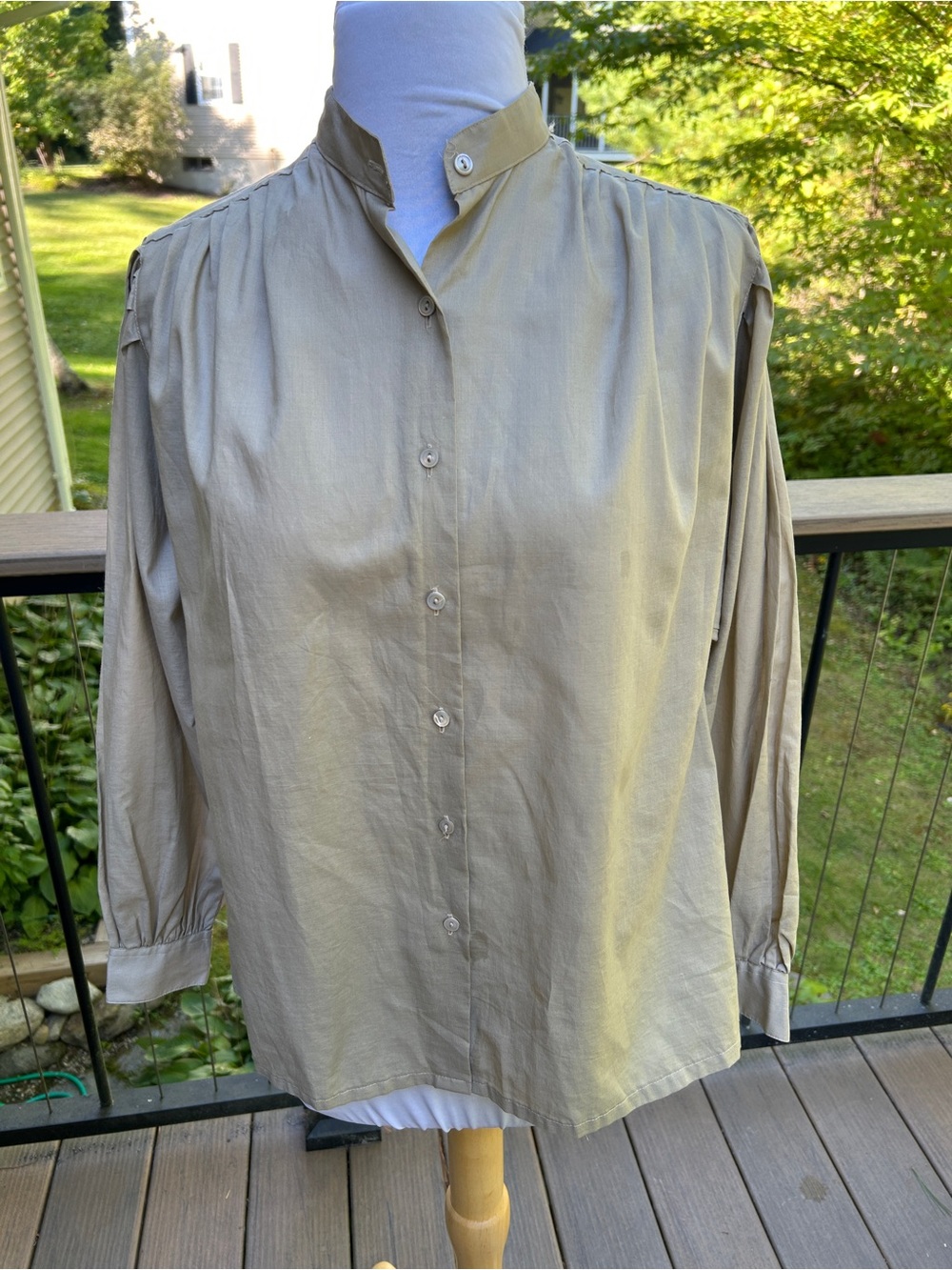 Vintage Henri Bendel Women’s Stand-Collar Lightweight Button-Up Shirt - Taupe
